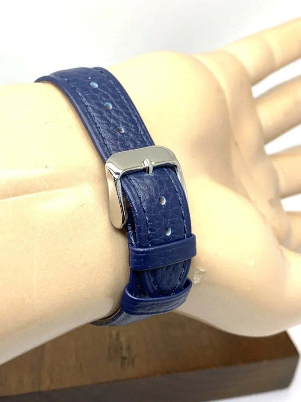 Bulova Sea King Men's Watch Vintage 1972 Swiss Manual Wind Blue Leather Band